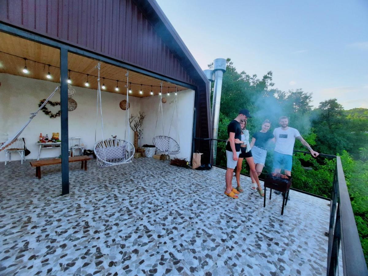 Inaisi Hotel クタイシ エクステリア 写真
