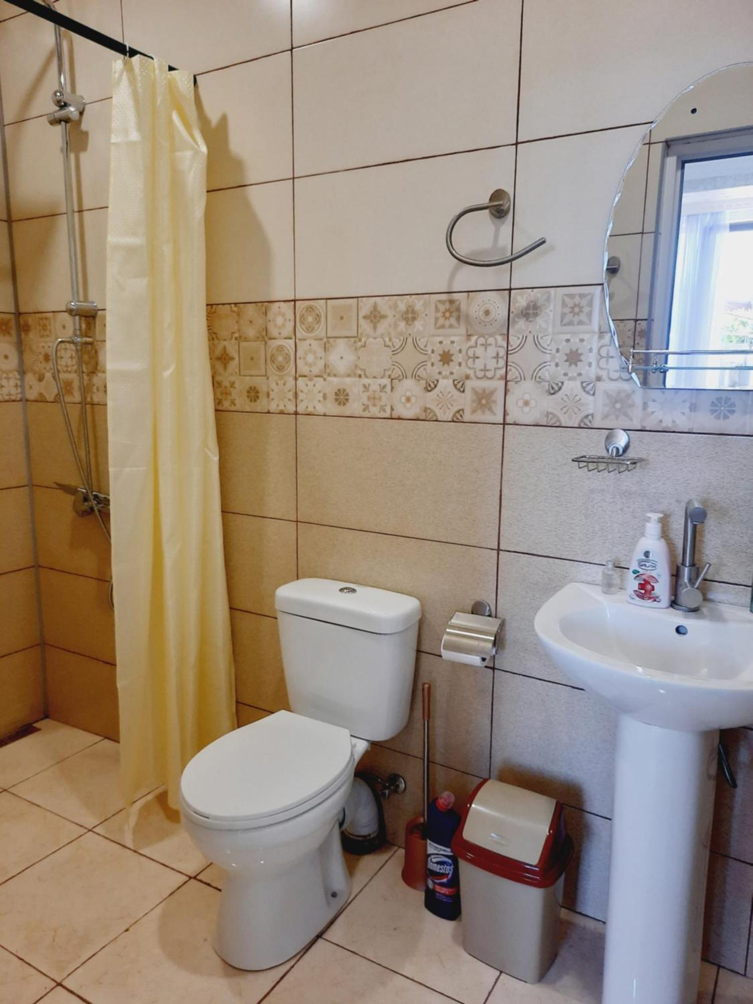 Inaisi Hotel クタイシ 部屋 写真