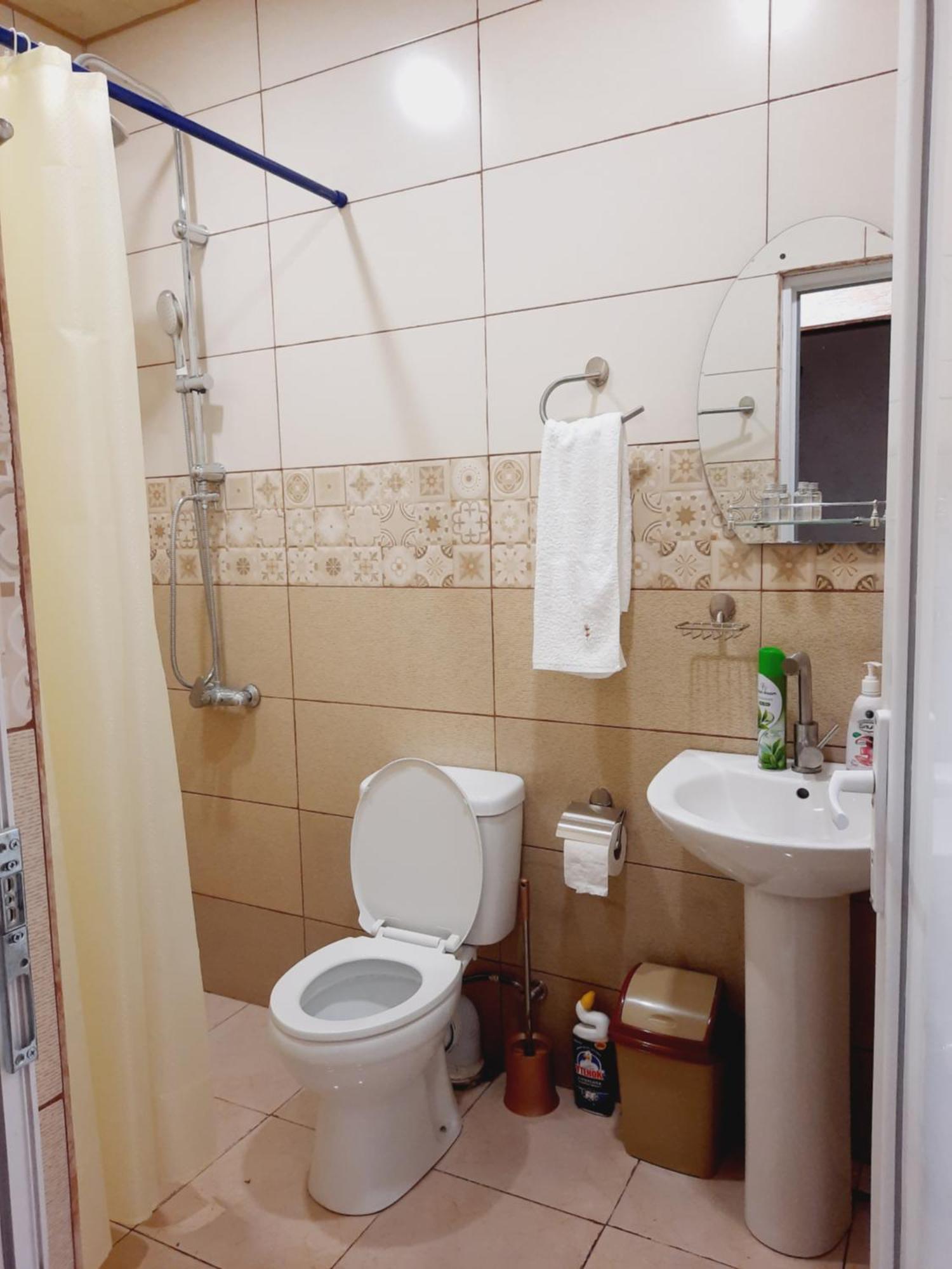 Inaisi Hotel クタイシ エクステリア 写真